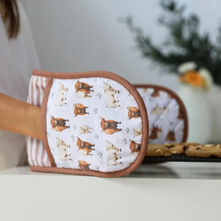 Highland Cow Oven Mitt