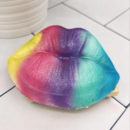 Luscious Lips Bath Bomb - rainbow