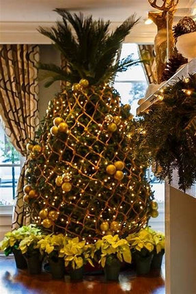 Christmas Candle - Pineapple & Mint