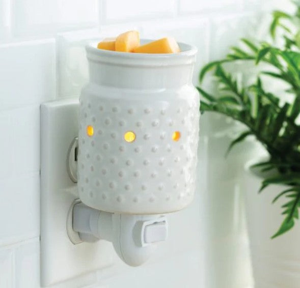White Hobnail Pluggable Warmer
