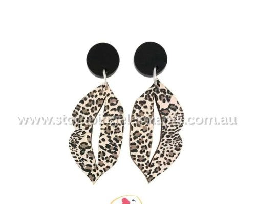 Lips - Leopard Earring