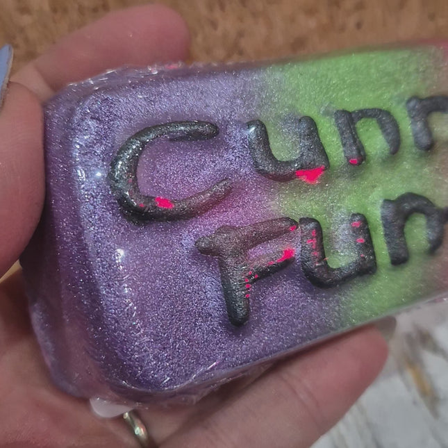 Cunny Funt 18+ Bath Bomb