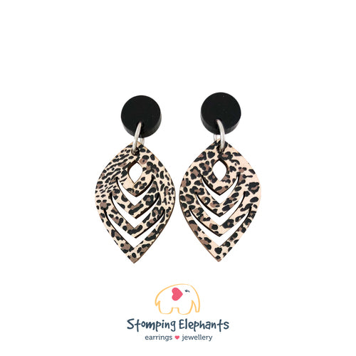 Stomping deals elephant earrings