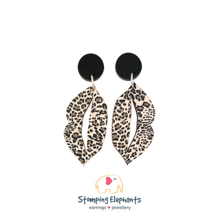 Lips - Leopard Earring