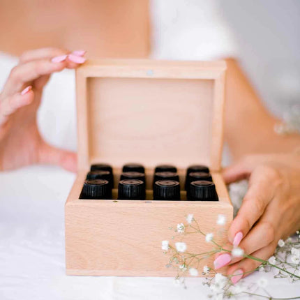 Wooden 12 Essential Oils Box